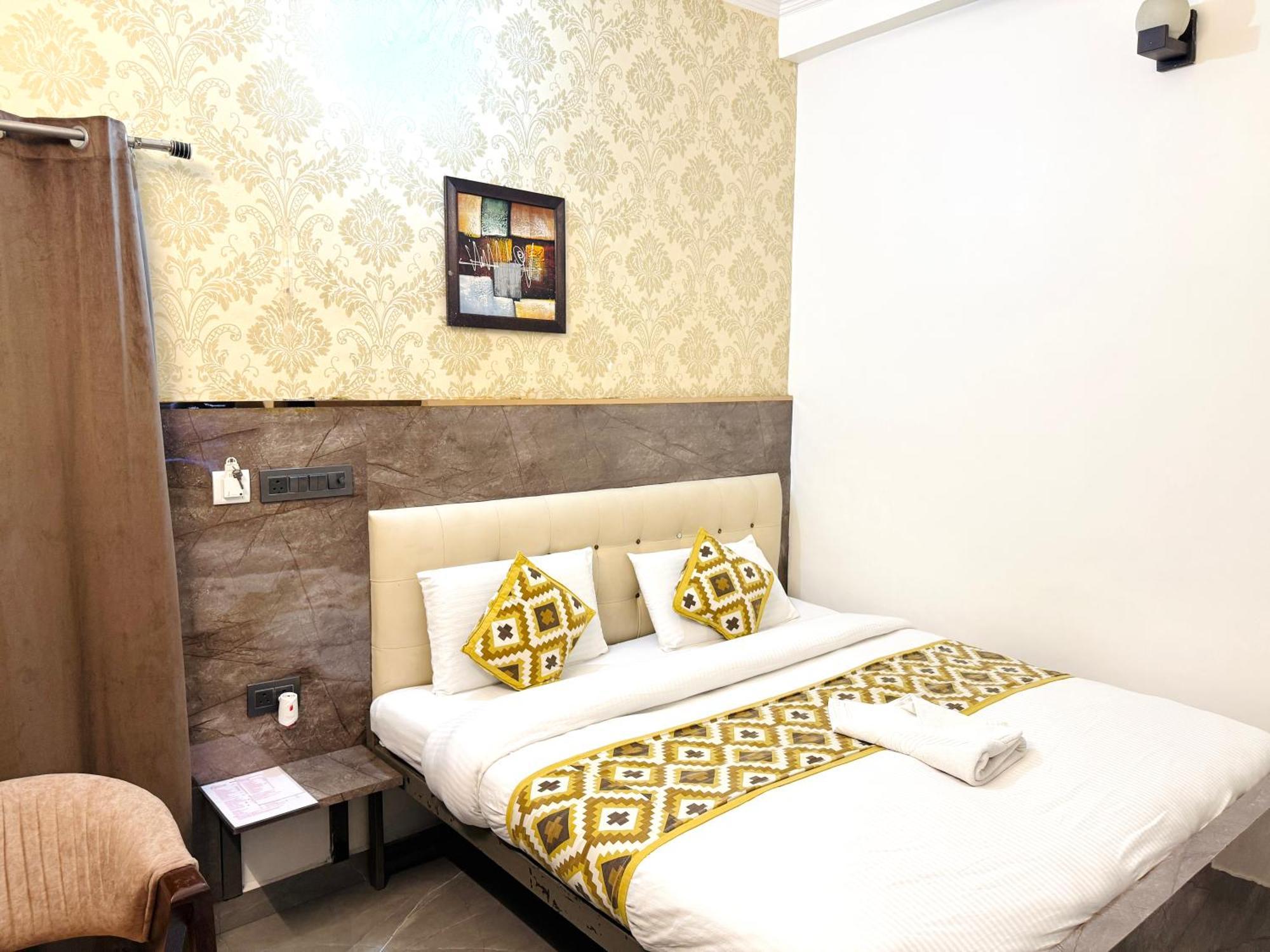Krishna Residency - A Boutique Hotel Bareilly Exterior photo