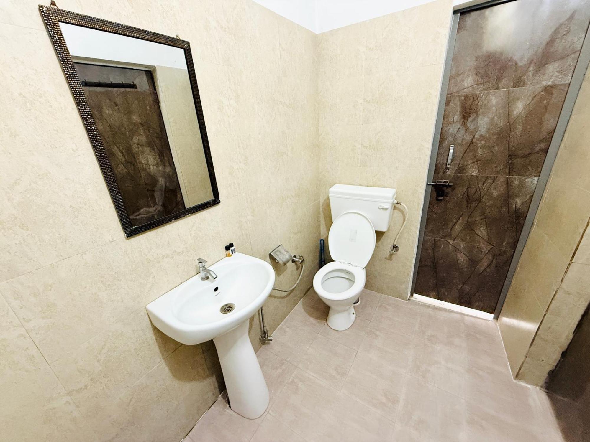 Krishna Residency - A Boutique Hotel Bareilly Exterior photo